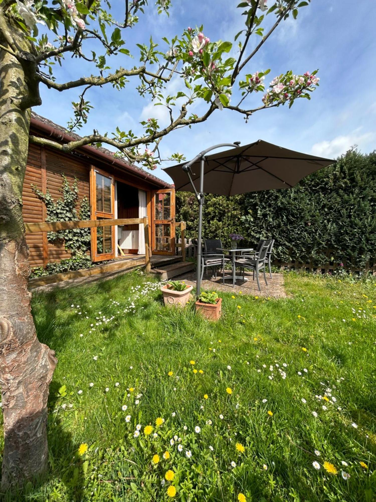 Tiny House Mit Garten In See-naehe Apartment Tauche