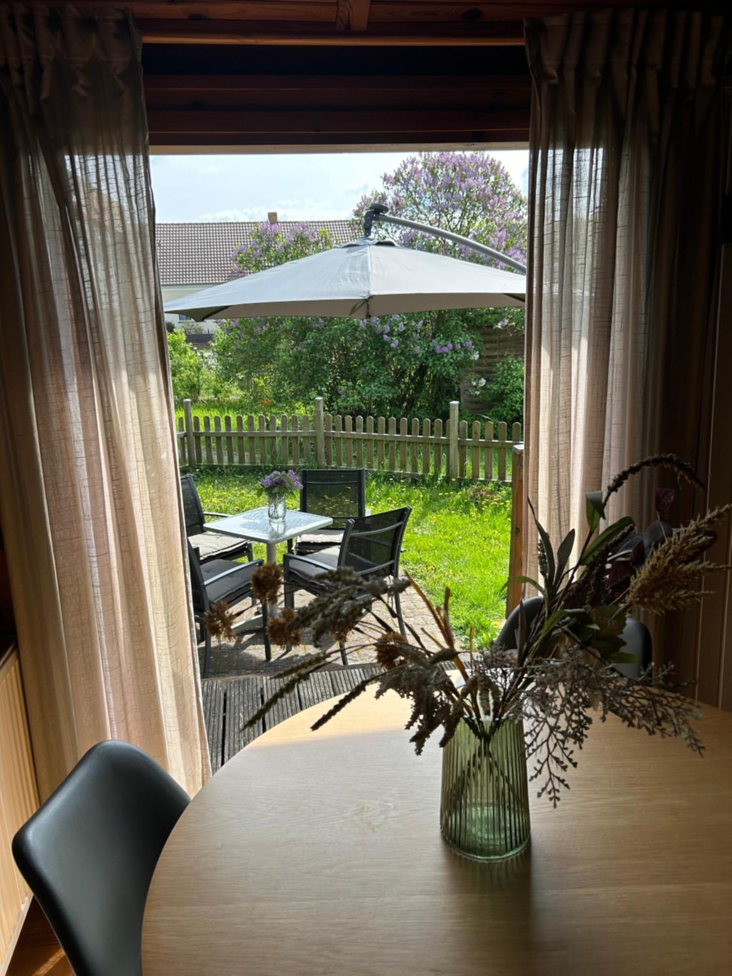 Tiny House Mit Garten In See-naehe Apartment